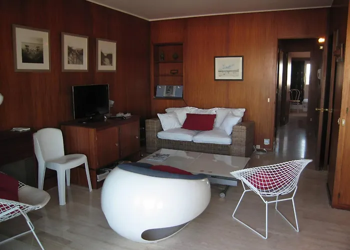 3 Pieces Avec Clim, Wifi, Parking Saint-cyprien - Fr-1-106-62