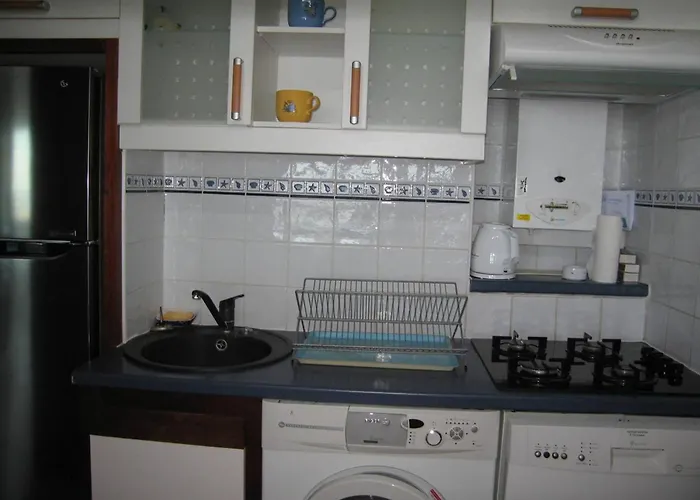 3 Pieces Avec Clim, Wifi, Parking Saint-cyprien - Fr-1-106-62 Apartament